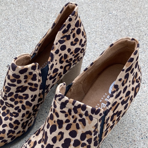 🌸Dr.Scholl’s Be Energize Ankle bootie 🌸 - Picture 8 of 11